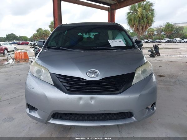 2017 TOYOTA SIENNA L 7 PASSENGER — I115