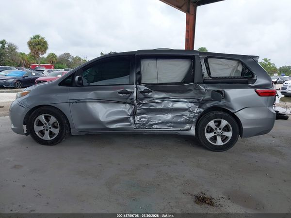 2017 TOYOTA SIENNA L 7 PASSENGER — I117