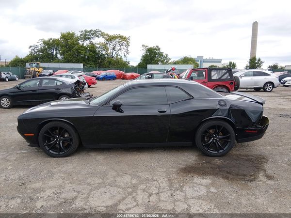 2017 DODGE CHALLENGER SXT PLUS