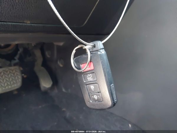 2016 TOYOTA HIGHLANDER XLE V6