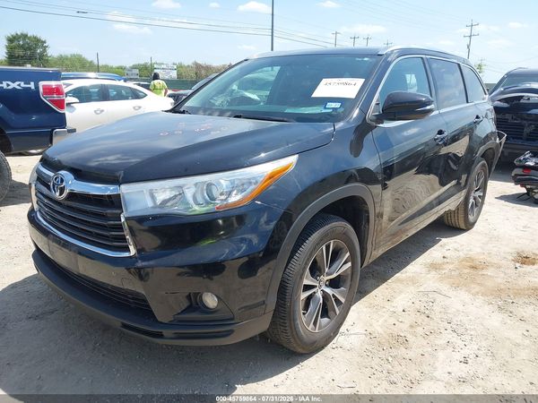 2016 TOYOTA HIGHLANDER XLE V6
