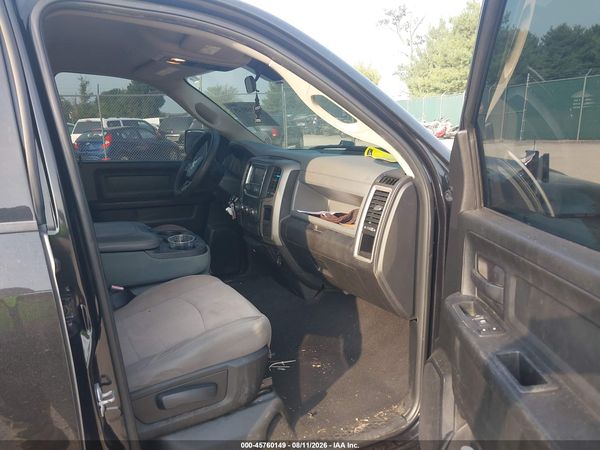 2017 RAM 1500 TRADESMAN  4X2 6'4 BOX