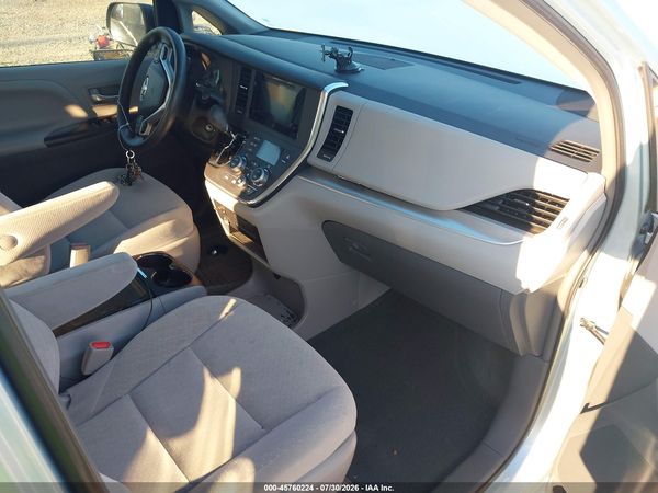 2016 TOYOTA SIENNA LE 8 PASSENGER