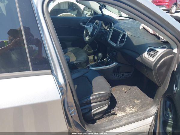 2019 JEEP COMPASS LATITUDE FWD