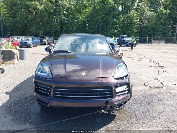 2019 PORSCHE CAYENNE