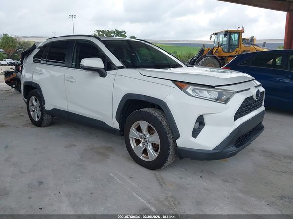 2019 TOYOTA RAV4 XLE