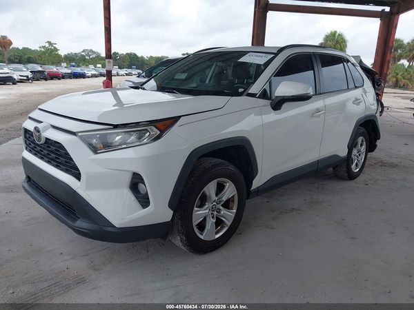 2019 TOYOTA RAV4 XLE