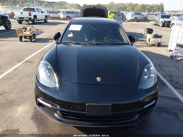 2019 PORSCHE PANAMERA 4