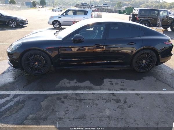 2019 PORSCHE PANAMERA