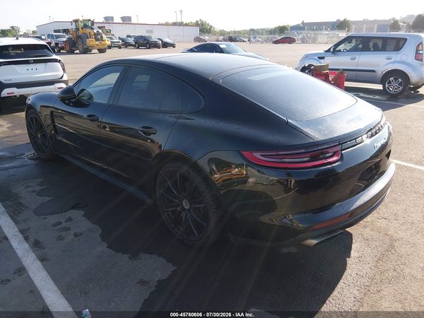 2019 PORSCHE PANAMERA 4