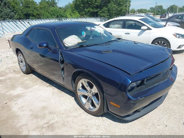2014 DODGE CHALLENGER SXT