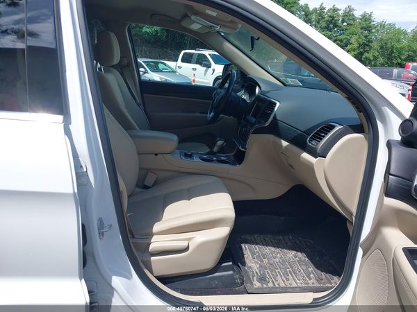 2019 JEEP GRAND CHEROKEE LAREDO E 4X4
