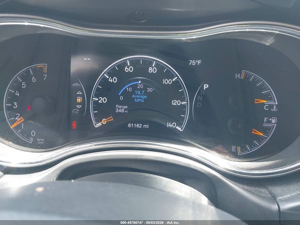 2019 JEEP GRAND CHEROKEE LAREDO E 4X4