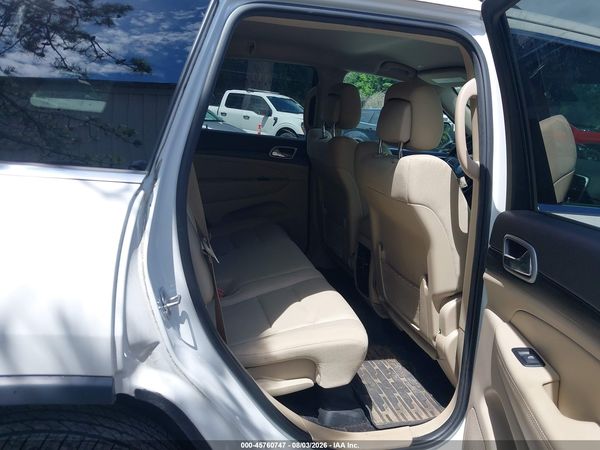 2019 JEEP GRAND CHEROKEE LAREDO E 4X4