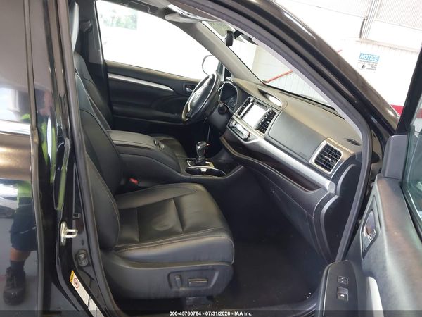 2018 TOYOTA HIGHLANDER XLE