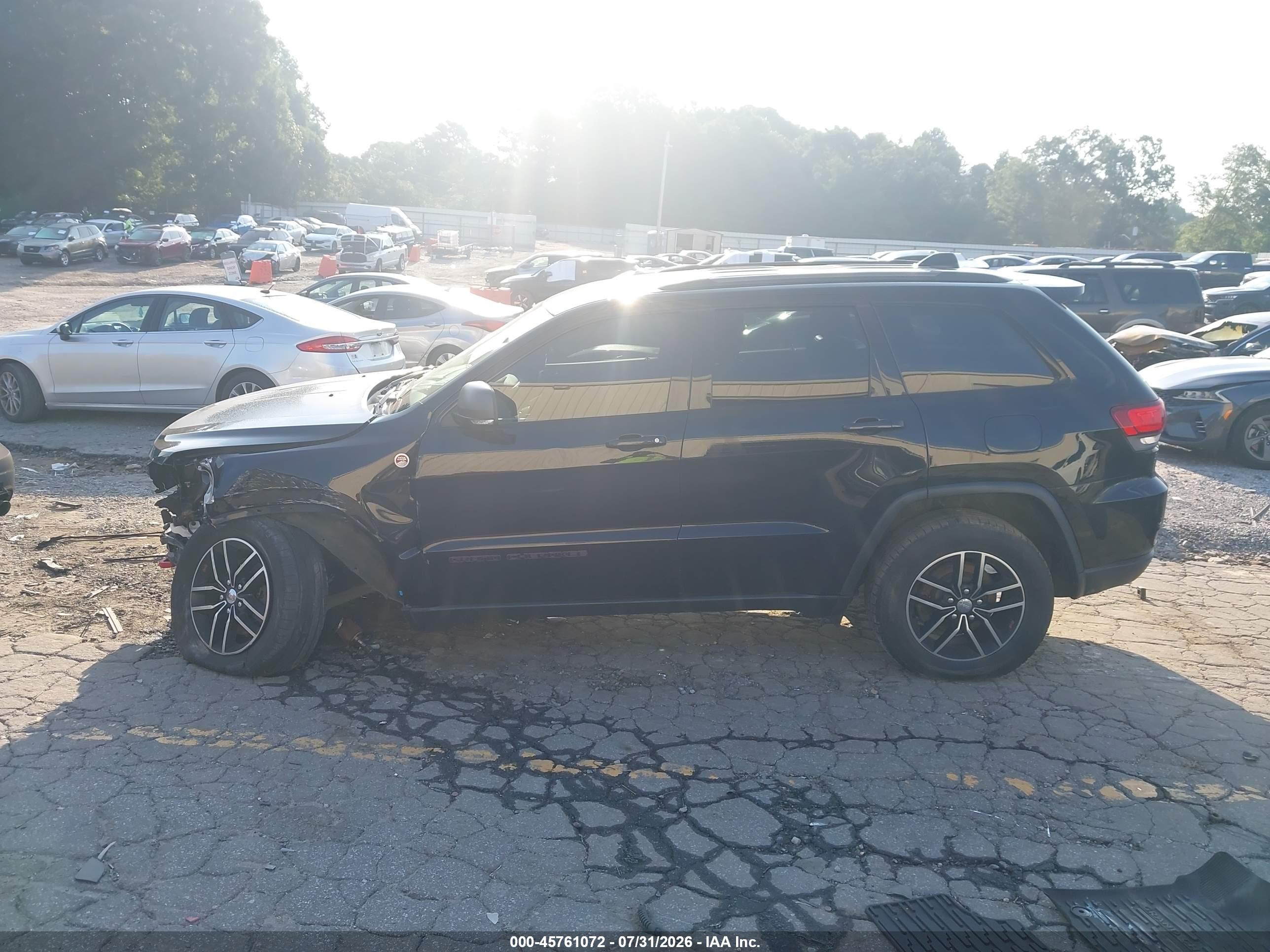 2017 JEEP GRAND CHEROKEE TRAILHAWK