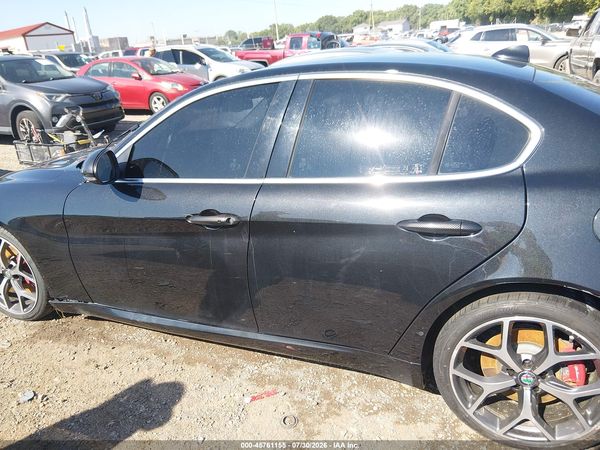 2019 ALFA ROMEO GIULIA RWD