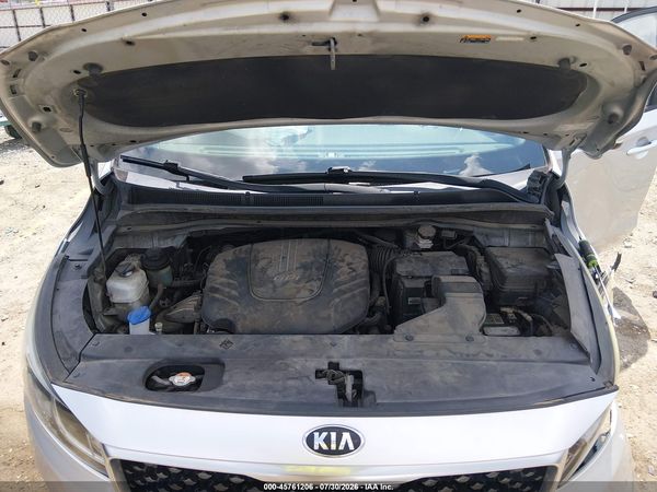 2016 KIA SEDONA LX