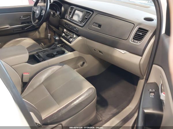 2017 KIA SEDONA LX