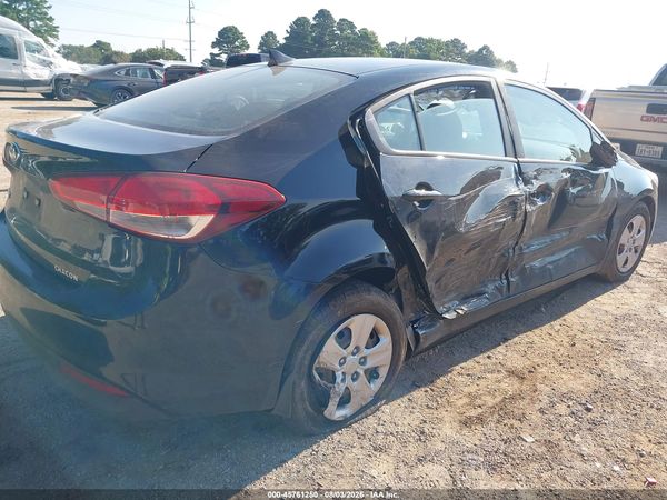 2017 KIA FORTE LX