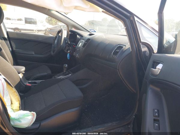 2017 KIA FORTE LX