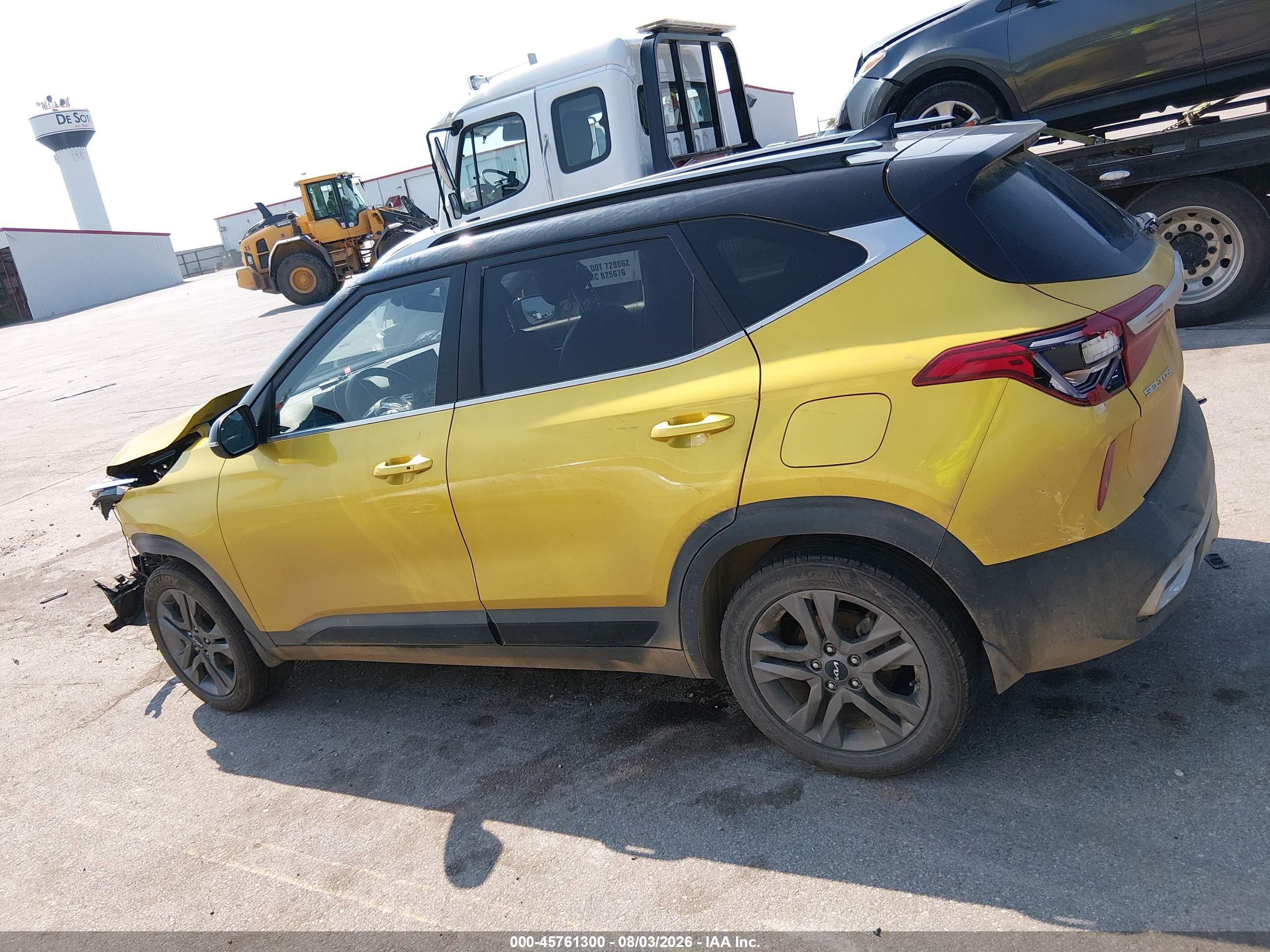 2023 KIA SELTOS S