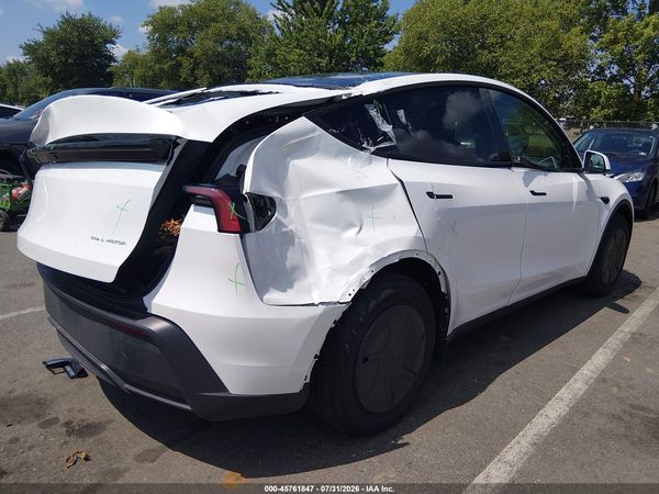 2026 TESLA MODEL Y