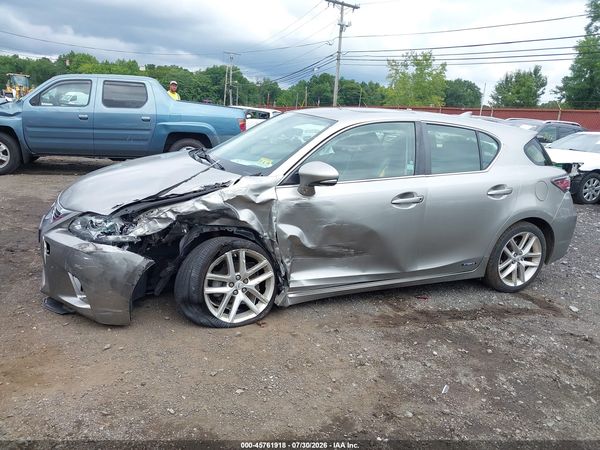 2017 LEXUS CT 200H