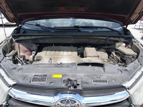 2016 TOYOTA HIGHLANDER XLE V6