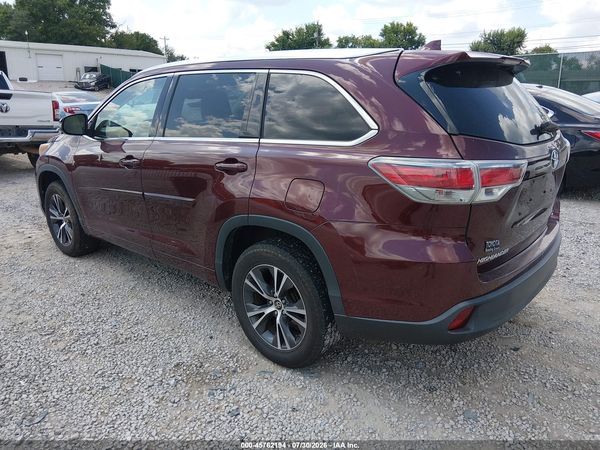 2016 TOYOTA HIGHLANDER XLE V6