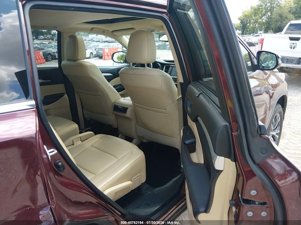 2016 TOYOTA HIGHLANDER XLE V6