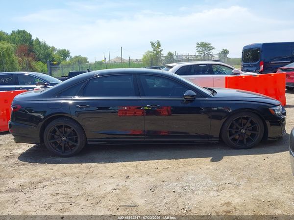 2022 AUDI A8