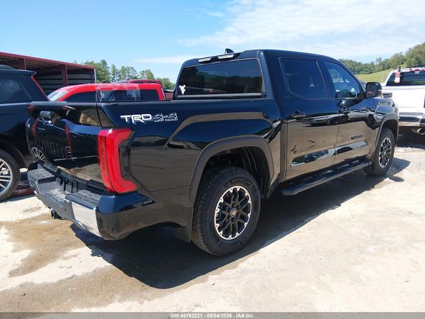 2026 TOYOTA TUNDRA SR5 CREWMAX 5.5' BED