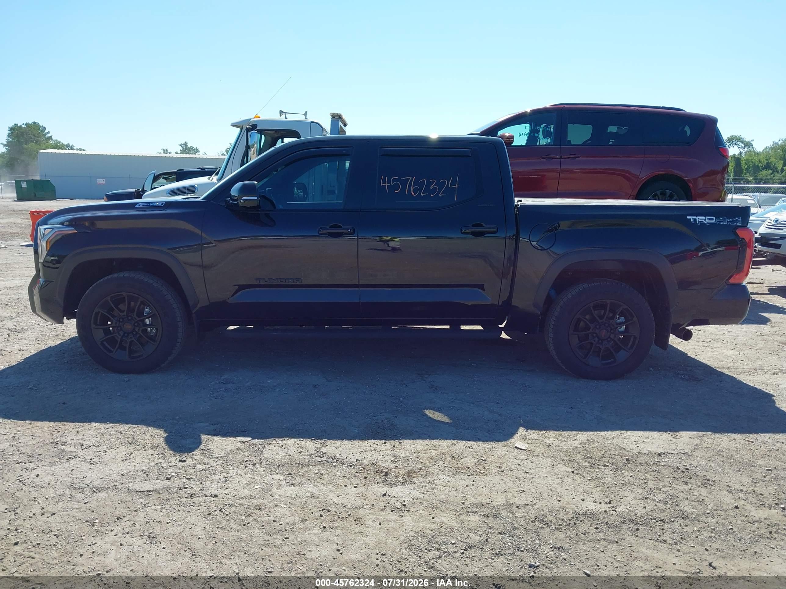 2025 TOYOTA TUNDRA HYBRID LIMITED CREWMAX 6.4' BED