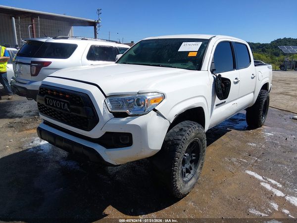 2017 TOYOTA TACOMA SR V6