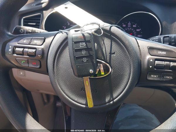 2016 KIA SEDONA L
