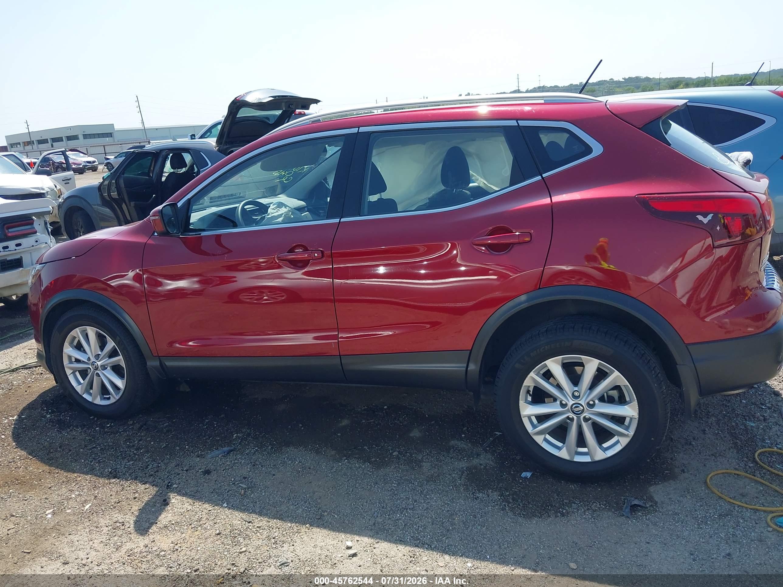2019 NISSAN ROGUE SPORT SV