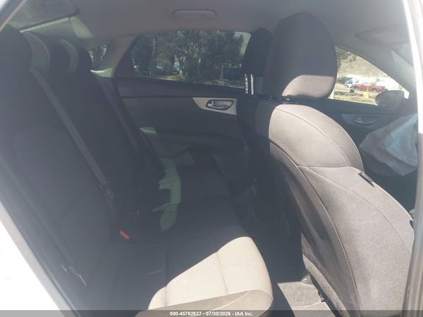 2023 KIA FORTE LXS
