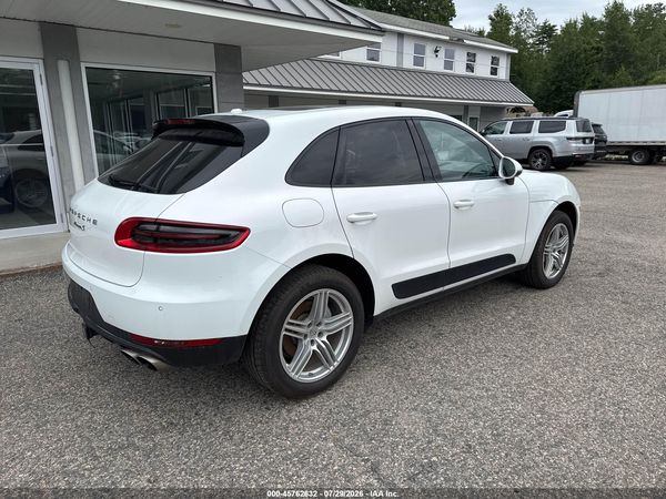 2015 PORSCHE MACAN S