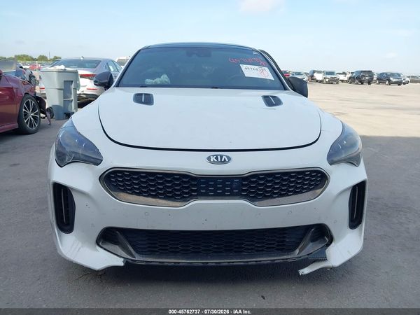 2019 KIA STINGER GT2
