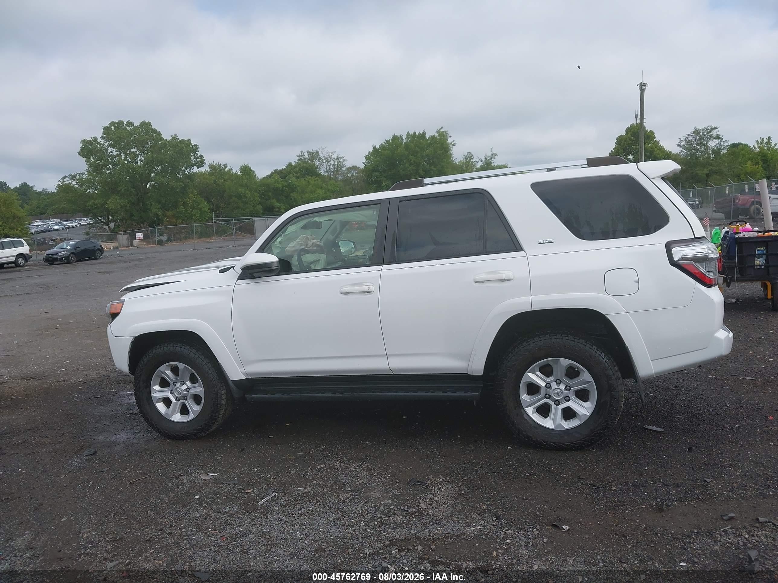 2019 TOYOTA 4RUNNER SR5