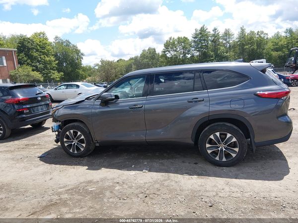 2021 TOYOTA HIGHLANDER