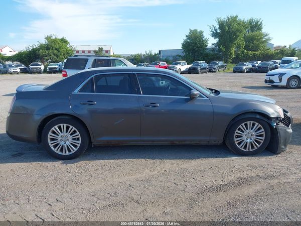 2013 CHRYSLER 300 MOTOWN