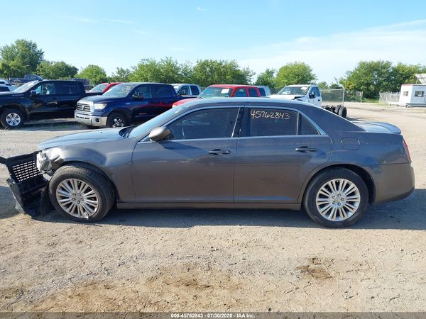 2013 CHRYSLER 300