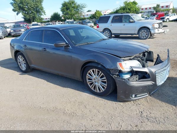 2013 CHRYSLER 300 MOTOWN