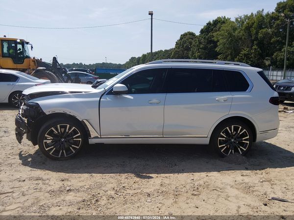 2024 BMW X7