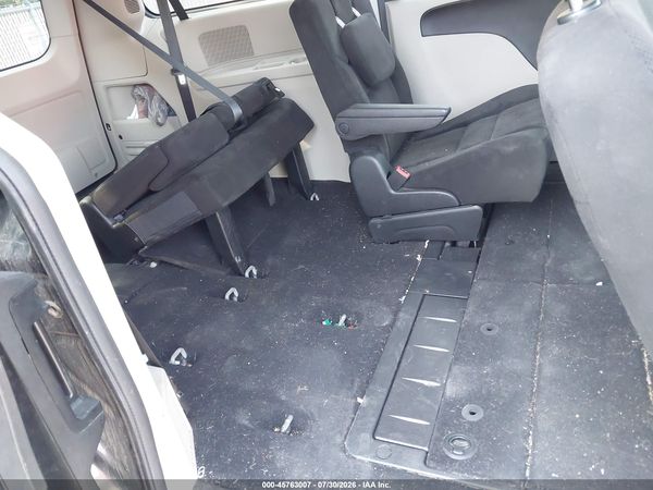2014 DODGE GRAND CARAVAN SE — I8