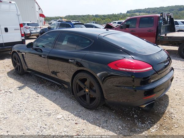 2014 PORSCHE PANAMERA 4