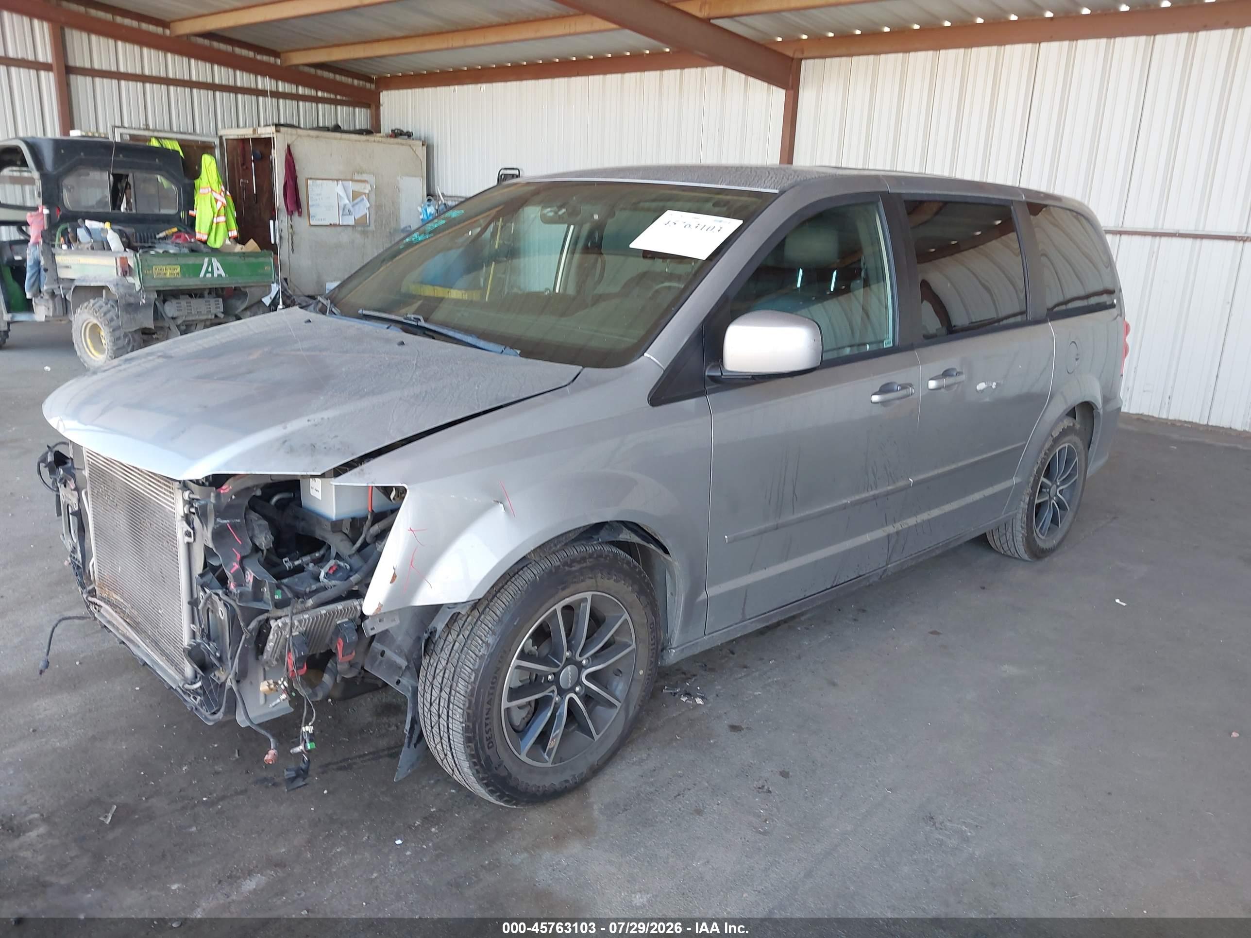 2015 DODGE GRAND CARAVAN R/T — I2