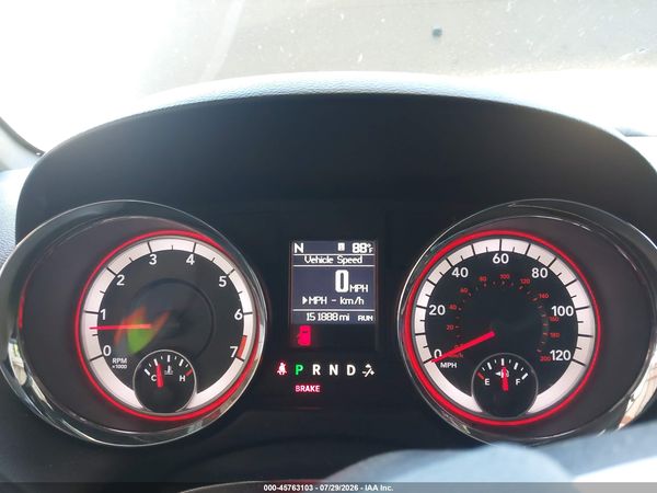 2015 DODGE GRAND CARAVAN R/T — I7